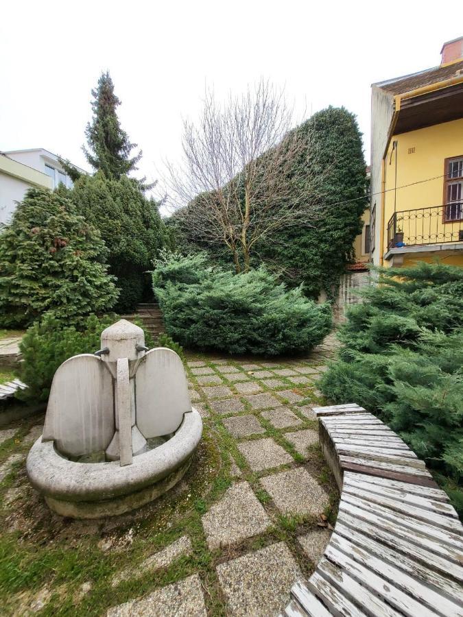 Downtown Romantic Szekesfehervar Bagian luar foto