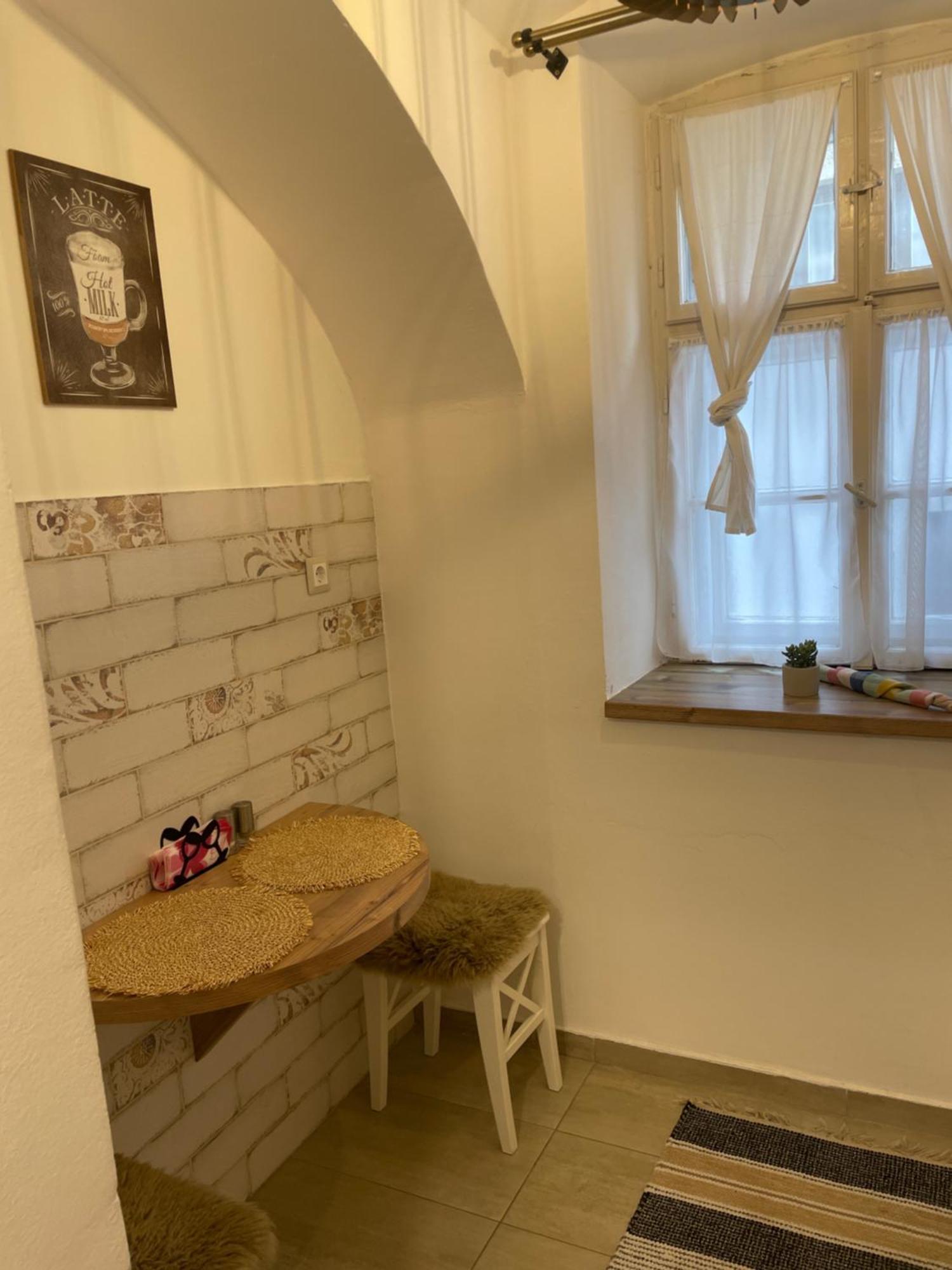 Downtown Romantic Szekesfehervar Bagian luar foto
